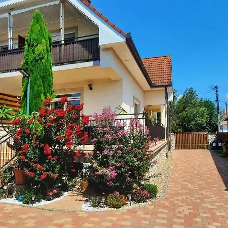 In - Balaton 54377 بيت للعطل